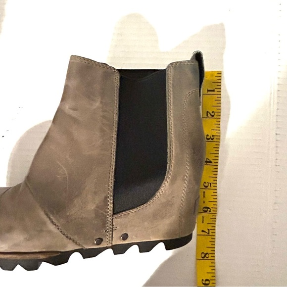 Sorel Lea Wedge Joan Of Arctic Taupe Brown Leather Ankle Boot Sz 6.5 NL2334-089 - Picture 9 of 11